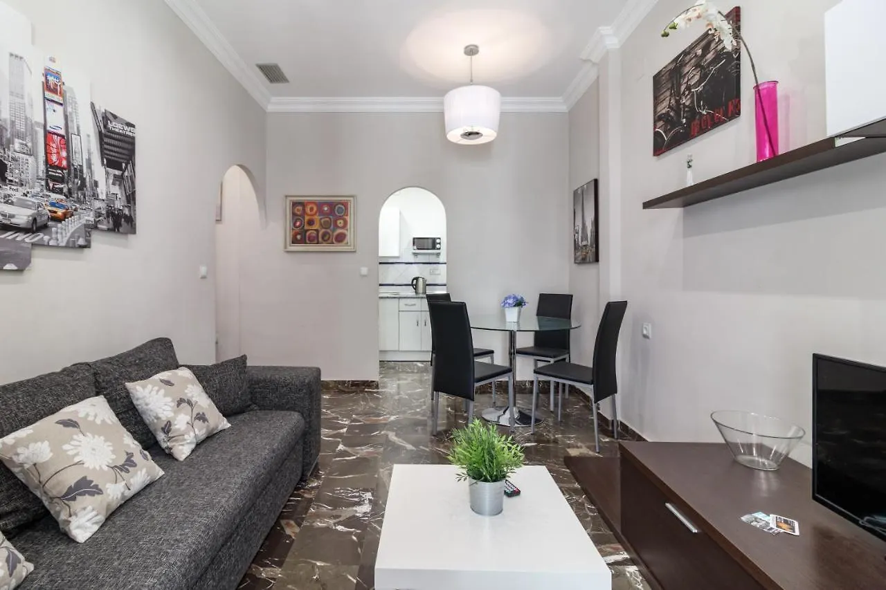 Great Apartment Parking Granada